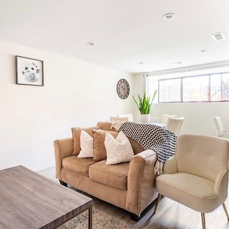 Cozy 2 Brm Apartment Mins Away From United Center Chicago Luaran gambar