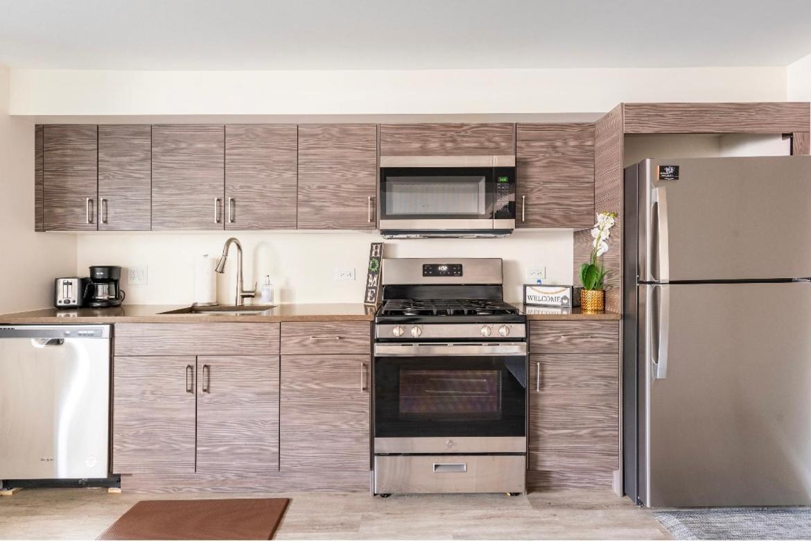 Cozy 2 Brm Apartment Mins Away From United Center Chicago Luaran gambar