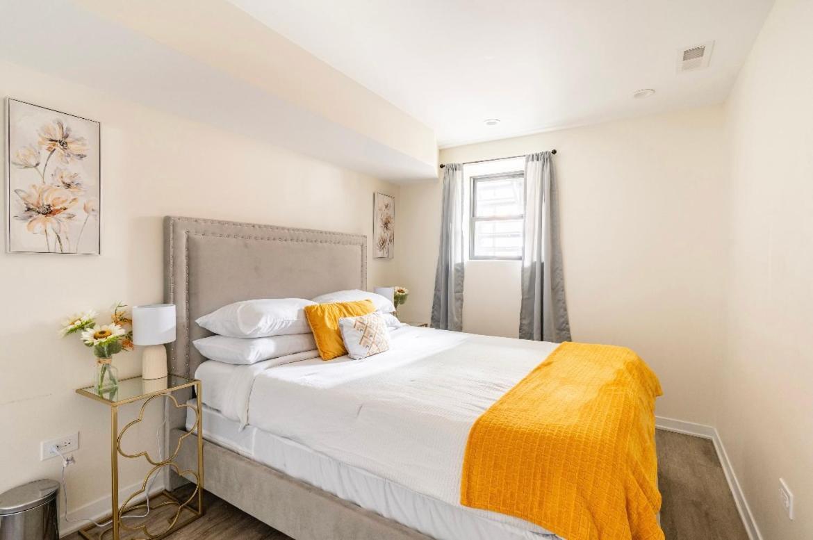 Cozy 2 Brm Apartment Mins Away From United Center Chicago Luaran gambar